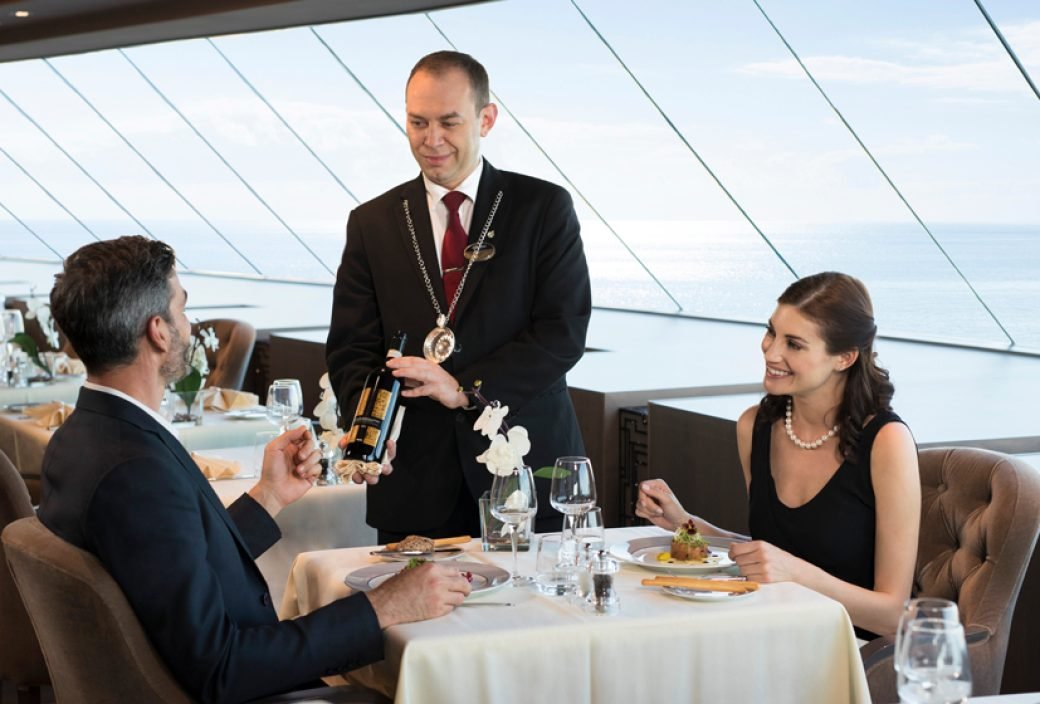 MSC-Yacht-Club-offers-private-dining