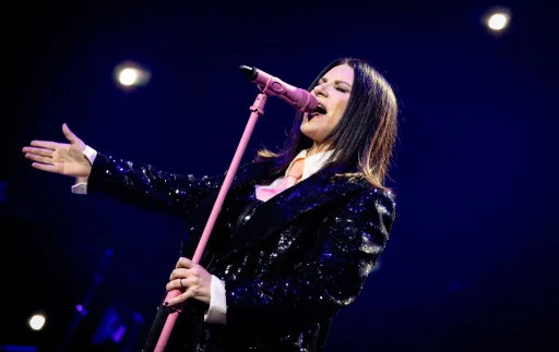 Navio Laura Pausini 2027