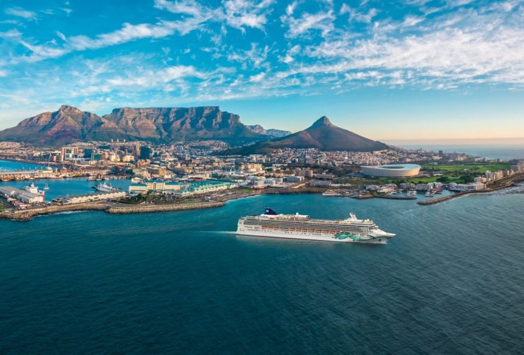 ncl-safaris-africa-Norwegian-Jade